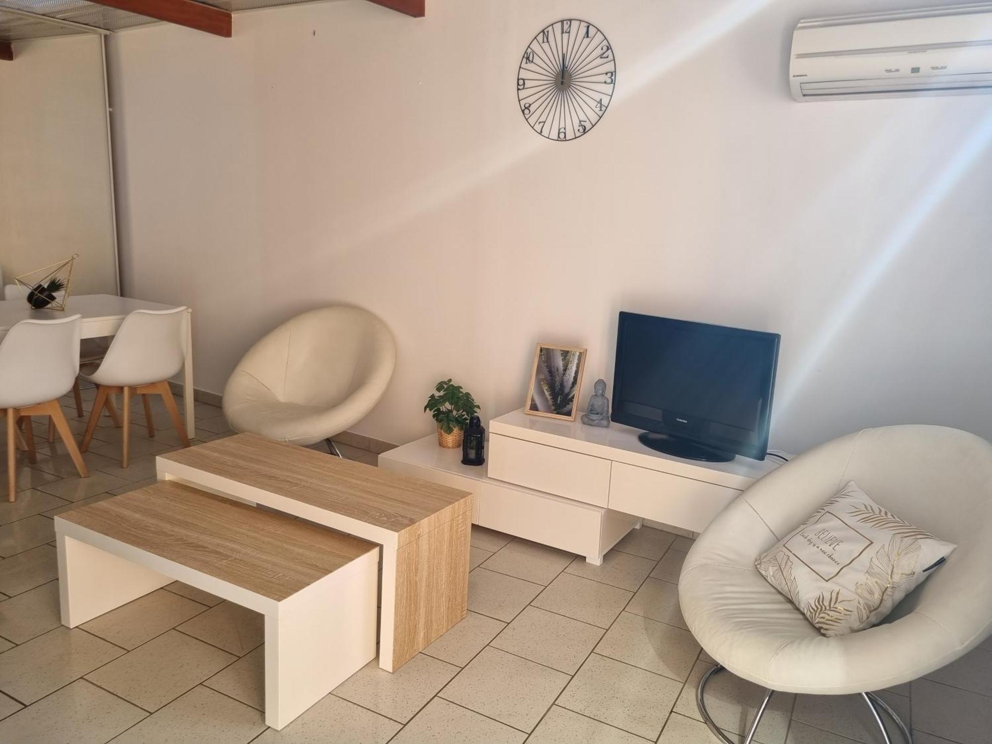 Cameos - Appartement Avec Terrasse Locairbi Le Crès エクステリア 写真